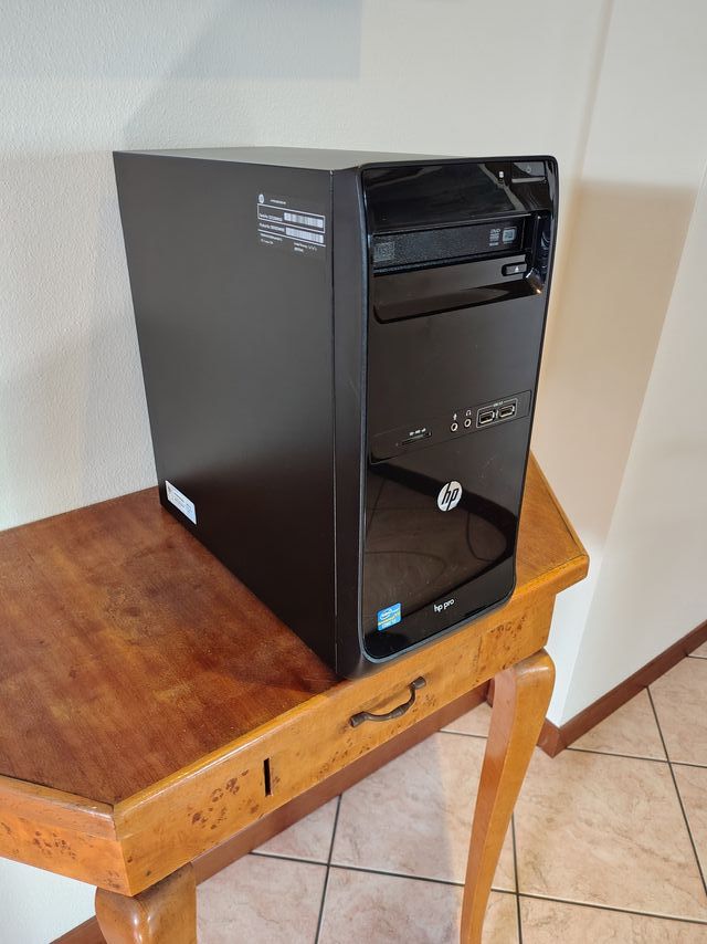 PC Desktop HP i3 con Windows 11