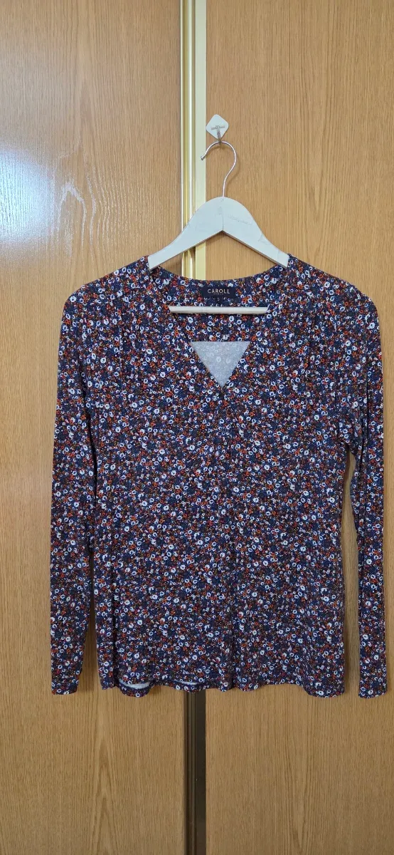 Blusa Caroll Talla S Estampado Floral