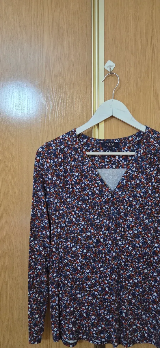 Blusa Caroll Talla S Estampado Floral