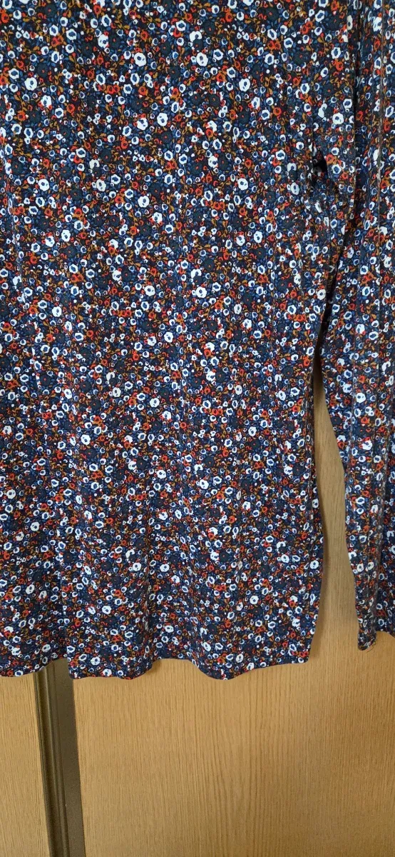 Blusa Caroll Talla S Estampado Floral