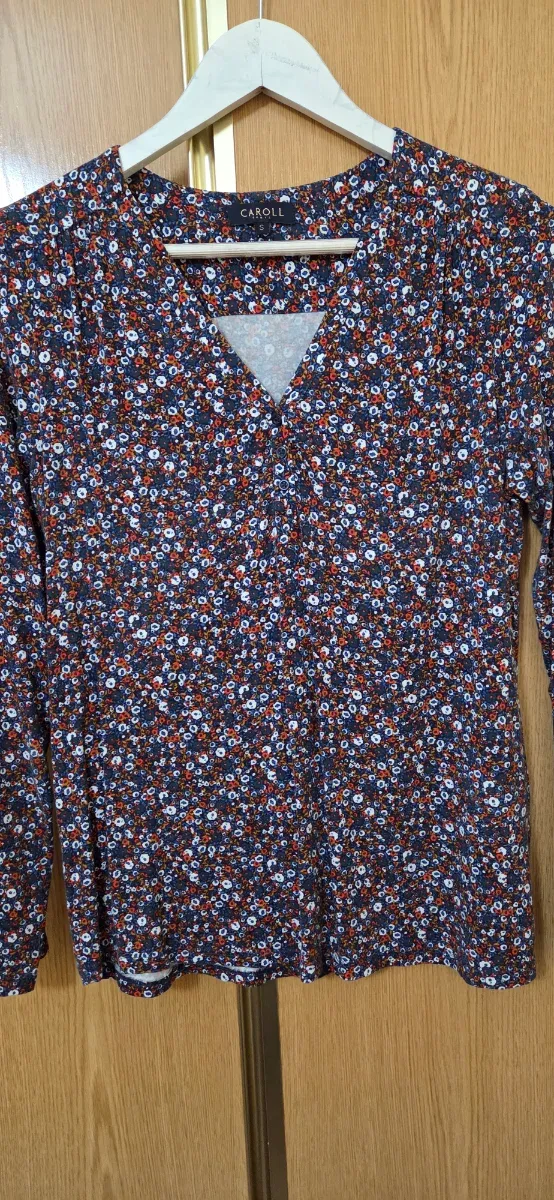Blusa Caroll Talla S Estampado Floral