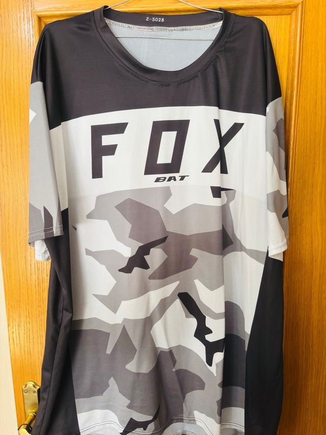Camiseta Enduro Fox Talla 6XL no es original