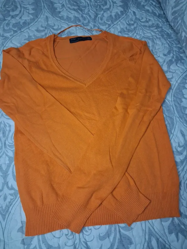 Jersey cuello pico naranja