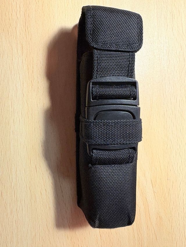 Linterna Olight Warrior 3S