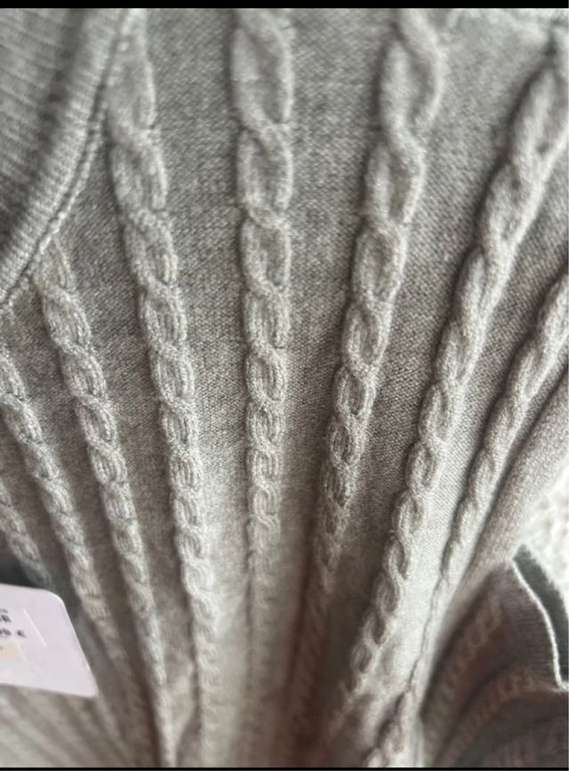 Jersey OCCULT gris hombros descubiertos