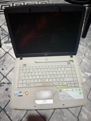 3 Portátiles  Acer Beige/Negro y AHTEC gris