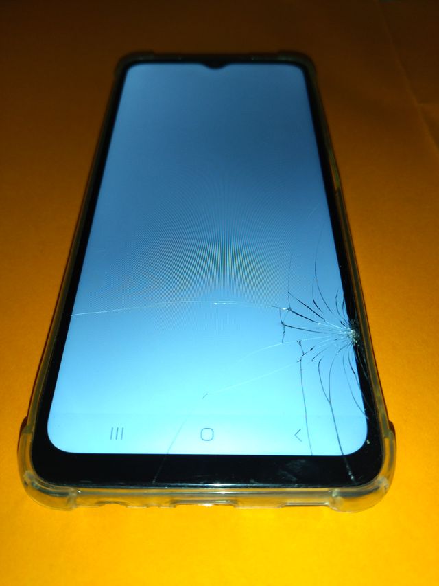 Samsung Galaxy A12 para reparar o para piezas