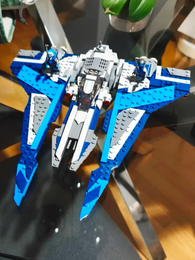 LEGO Star Wars Caza Estelar Mandaloriano