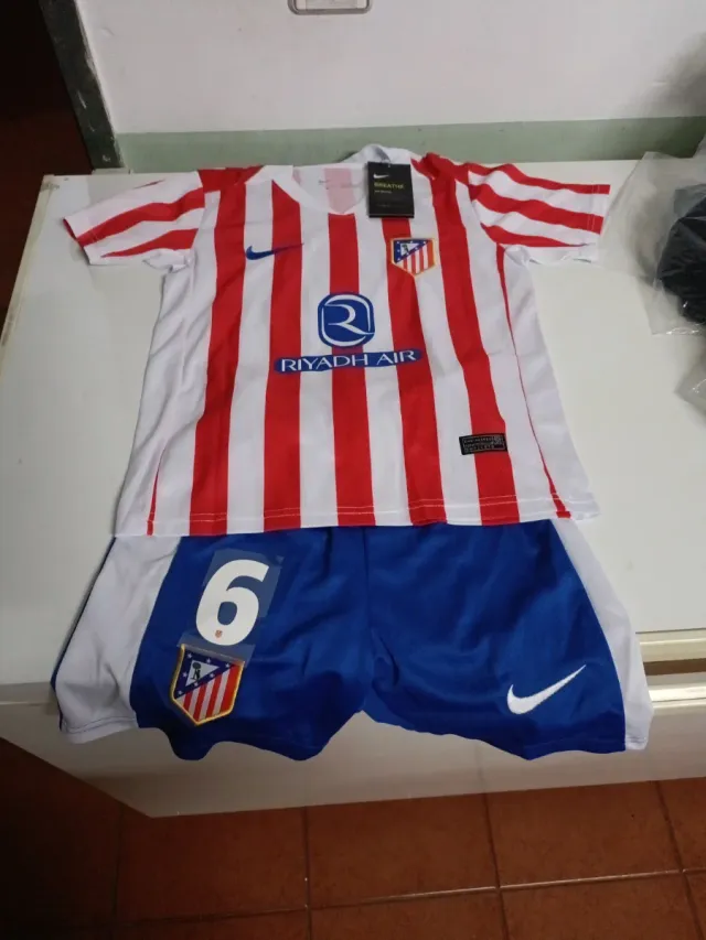 Equipación Nike Atleti Niño Talla 22
