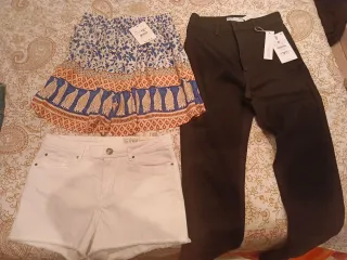 Lote Ropa Niña: Falda y Pantalones