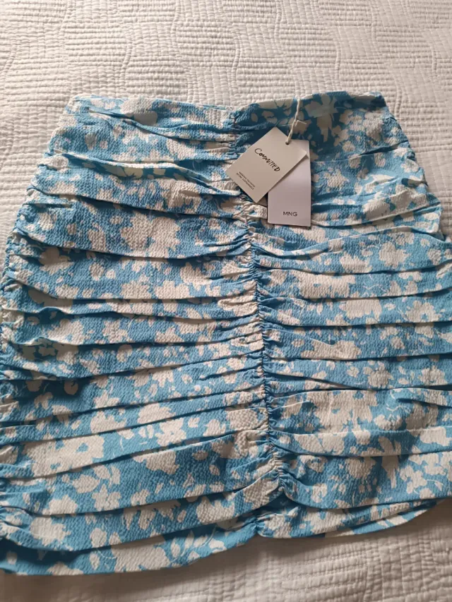 Gonna MNG blu e bianca con volant