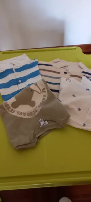 Abbigliamento bimbo il prezzo è sulle foto