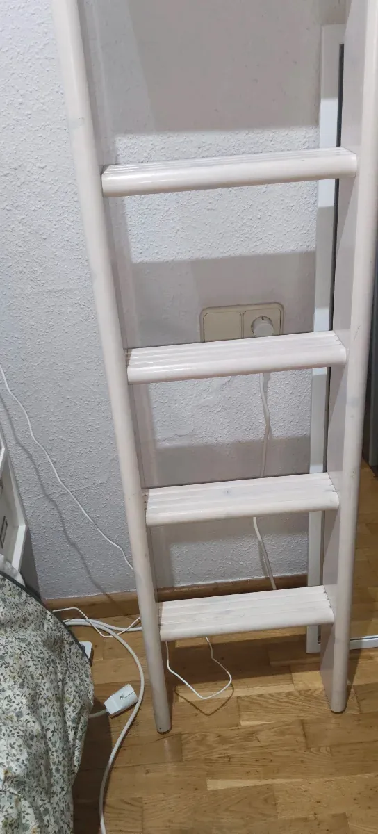 Escalera para litera, lacado en blanco, beige.