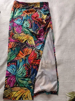 Falda larga estampada mariposas