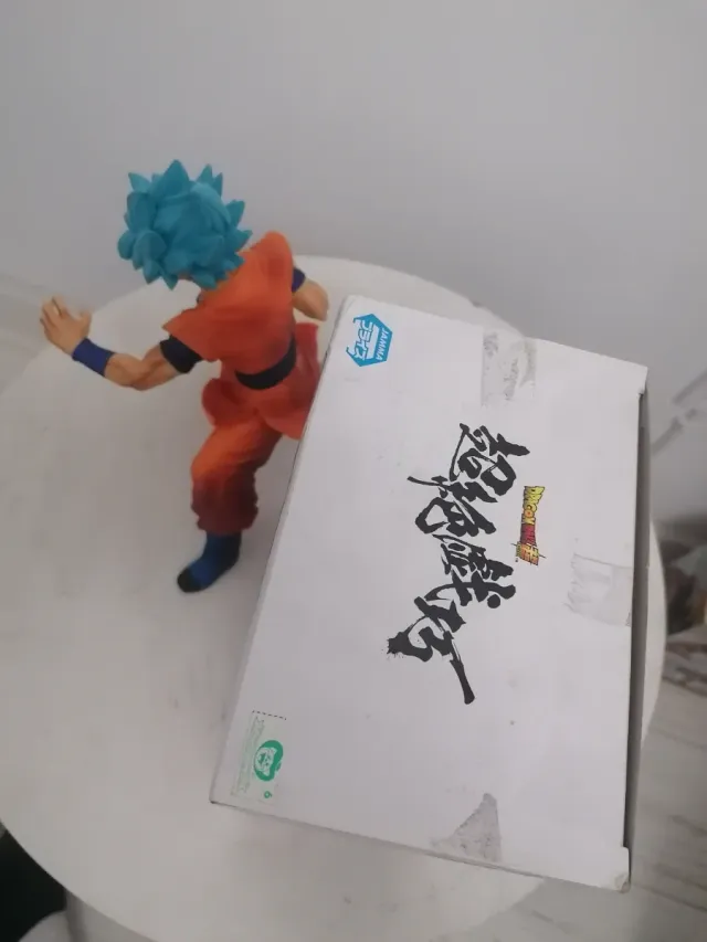 Figura Dragon Ball Z Son Goku Super Saiyan Blue