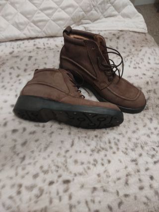 Botines de piel marrones en muy buen estado