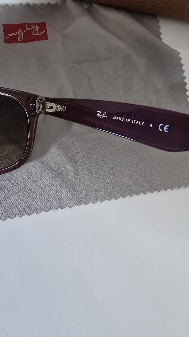 Óculos de sol Ray-Ban RB2132 New Wayfarer