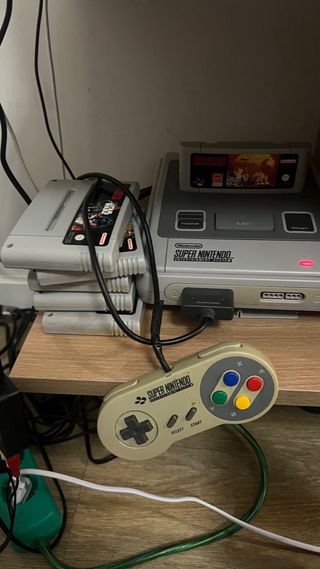 ESCUCHO OFERTASSuper Nintendo Entertainment System
