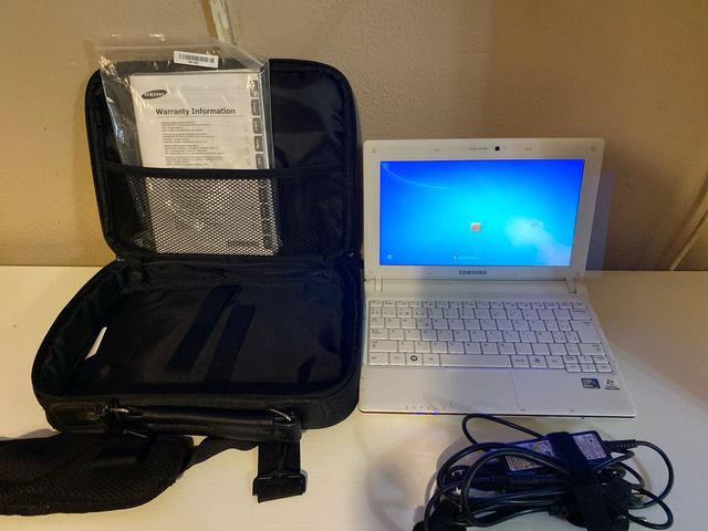 Portátil Samsung Blanco con Funda