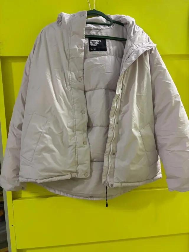 Abrigo beige talla XL / 42 / 14