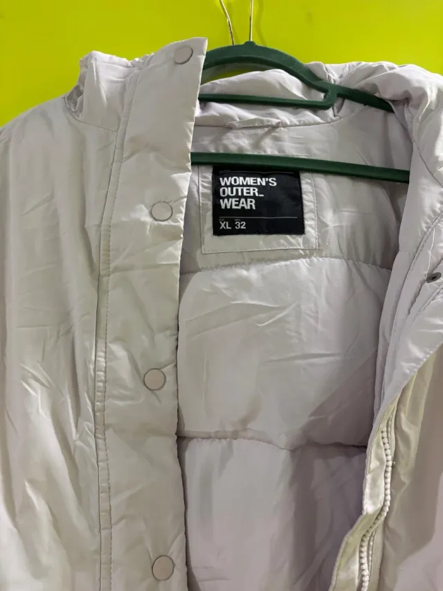 Abrigo beige talla XL / 42 / 14