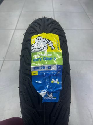 Neumático Michelin city grip 2- Scooter 120/70-12