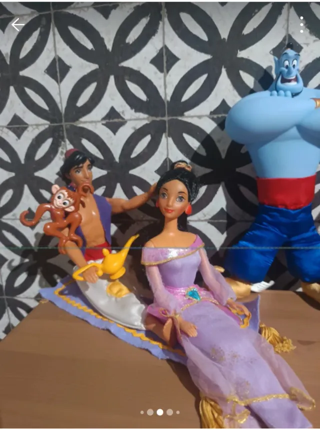 Muñecos Disney Aladín y Jasmín ( el genio aparte)