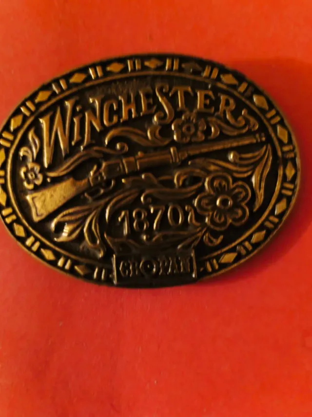 Hebilla Winchester 1870