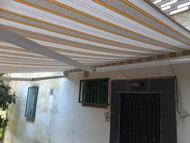 Toldo exterior enrollable