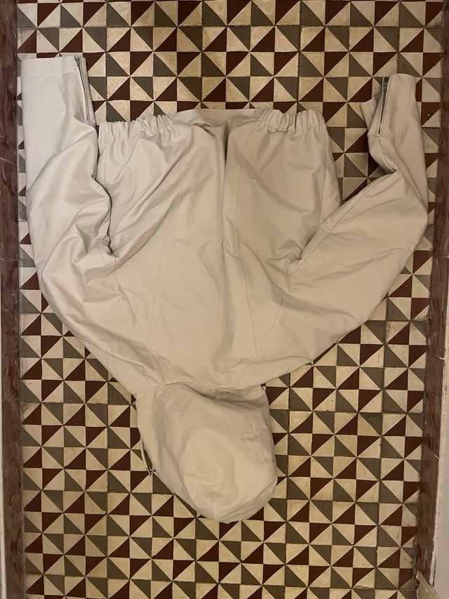 Chaqueta estilo Burberry Blanca con Capucha