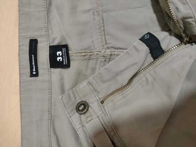 Pantalón montaña Black Diamond beige
