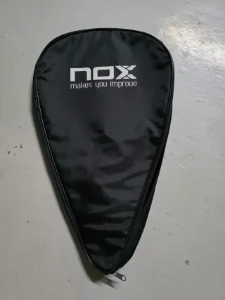 ESTRENAR Funda pala pádel NOX nueva TERMICA