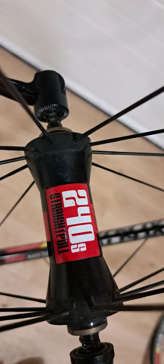 Ruedas de carretera notubes Alpha 340 + DT240