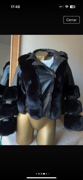 Chaqueta efecto piel Chris Wang Negra