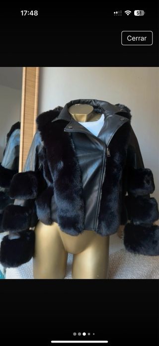 Chaqueta efecto piel Chris Wang Negra