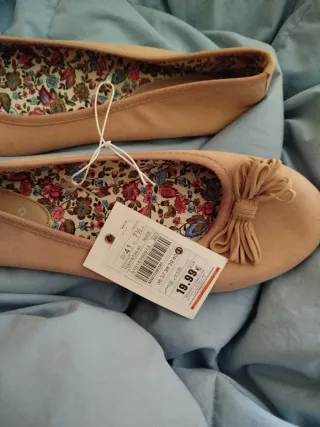 Bailarinas beige con lazo Talla 41