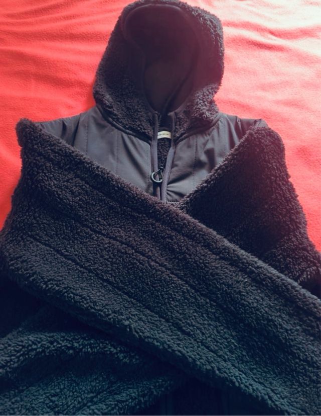 Chaqueta polar Women's Secret azul oscuro