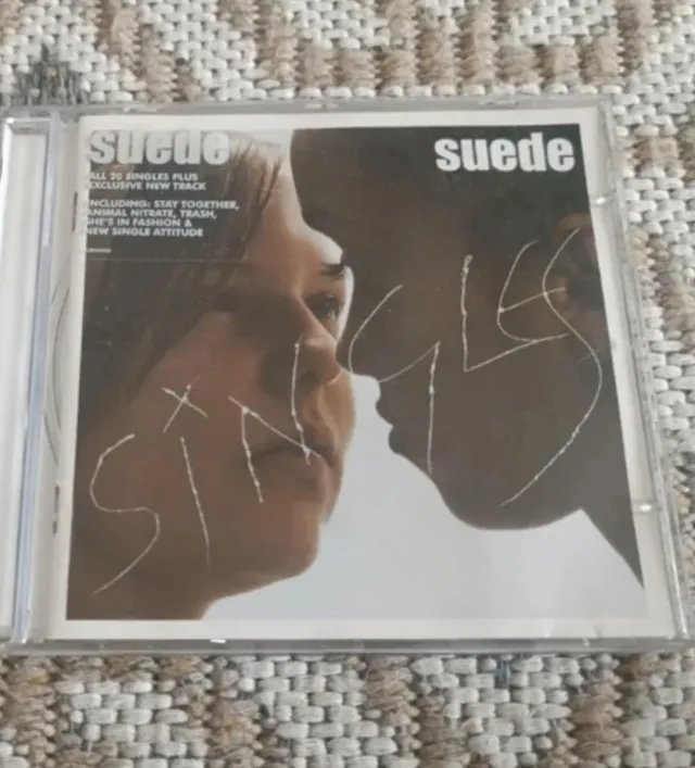 Pack The Monkees + Suede