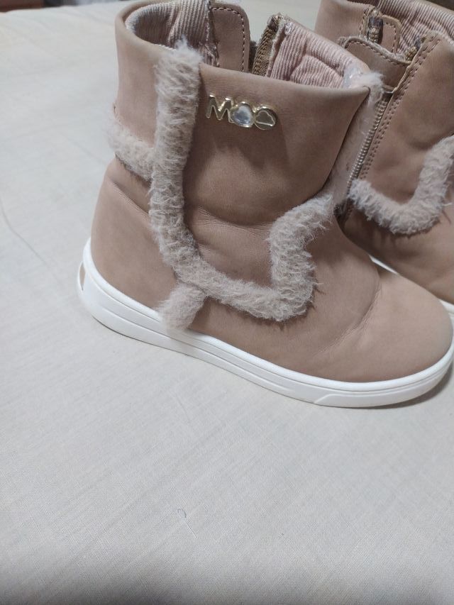 Botines niña beige Mayoral