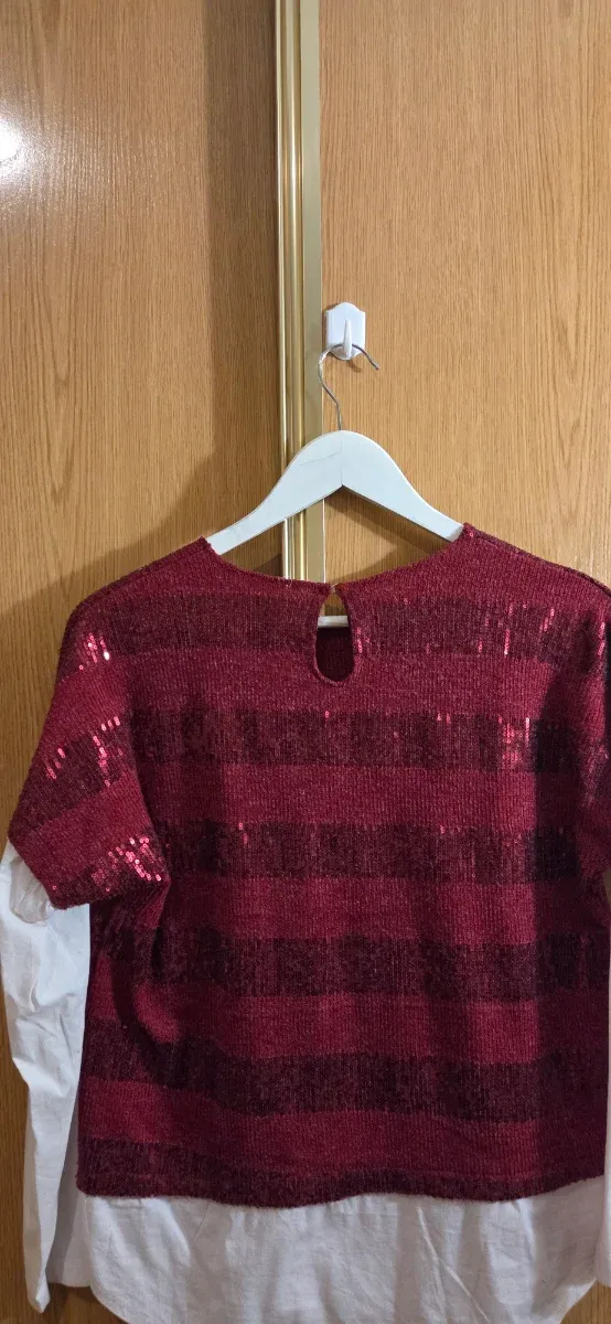 Blusa lentejuelas roja y blanca Talla L