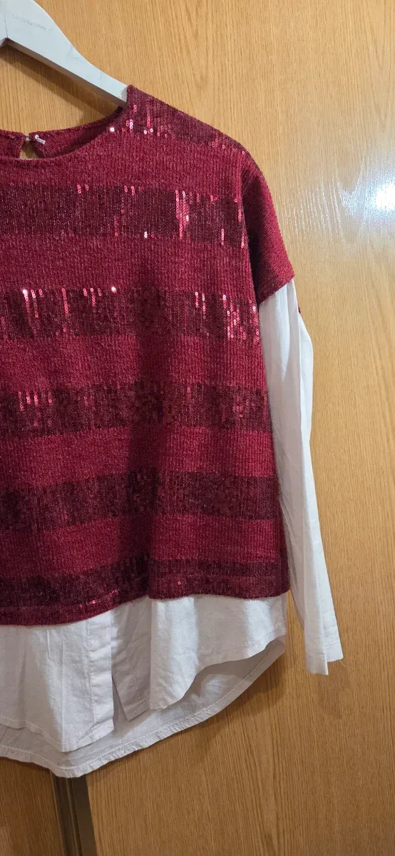 Blusa lentejuelas roja y blanca Talla L