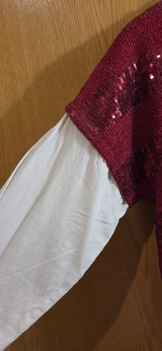 Blusa lentejuelas roja y blanca Talla L