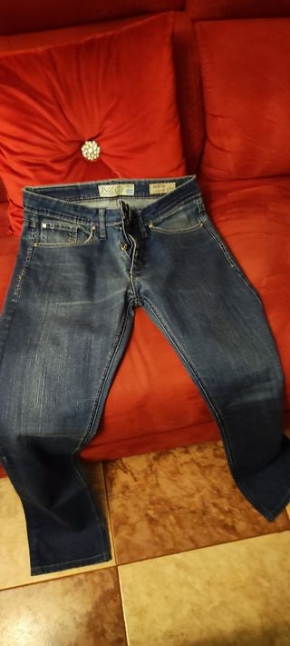 Pantalón vaquero azul talla 40
