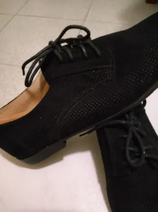 Zapatos negros de mujer