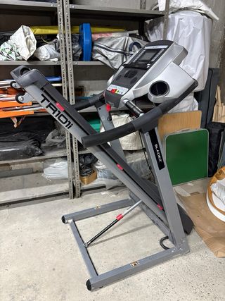 Cinta de correr Bladez Fitness TR101i