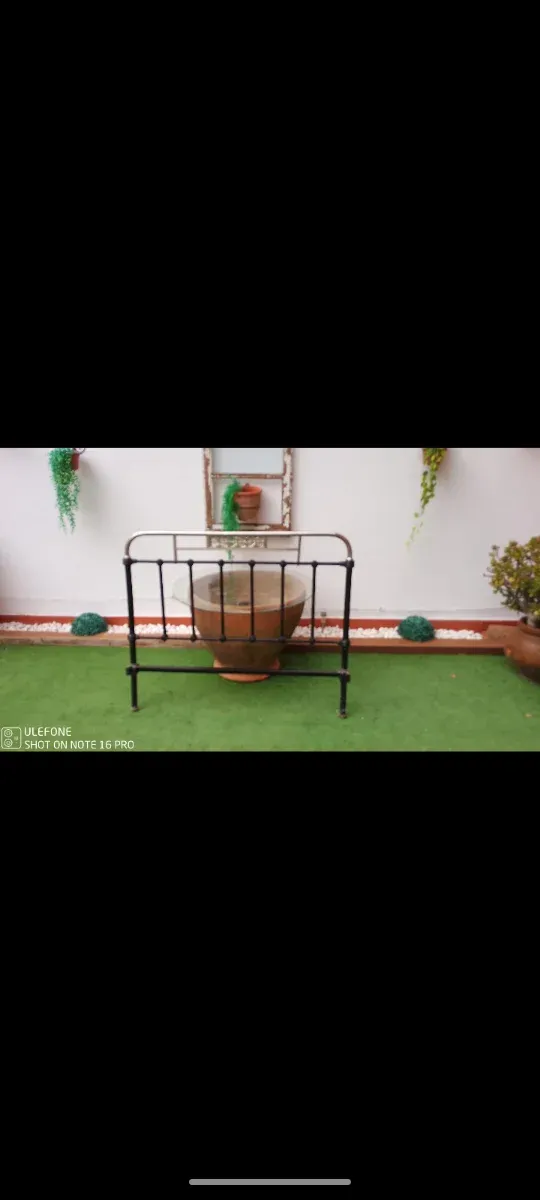 Estructura Cama Vintage Metal y Madera