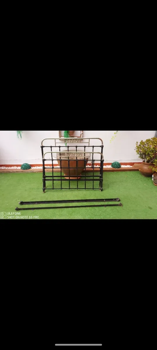 Estructura Cama Vintage Metal y Madera