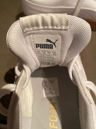 Zapatillas Puma Blancas y Marrones