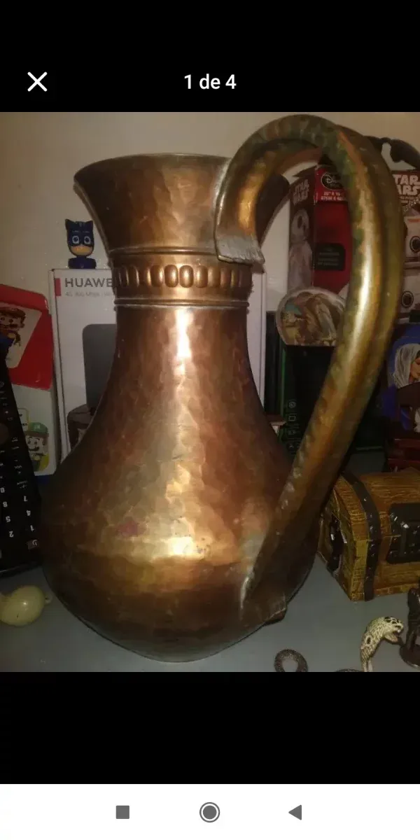 Jarra de cobre antigua