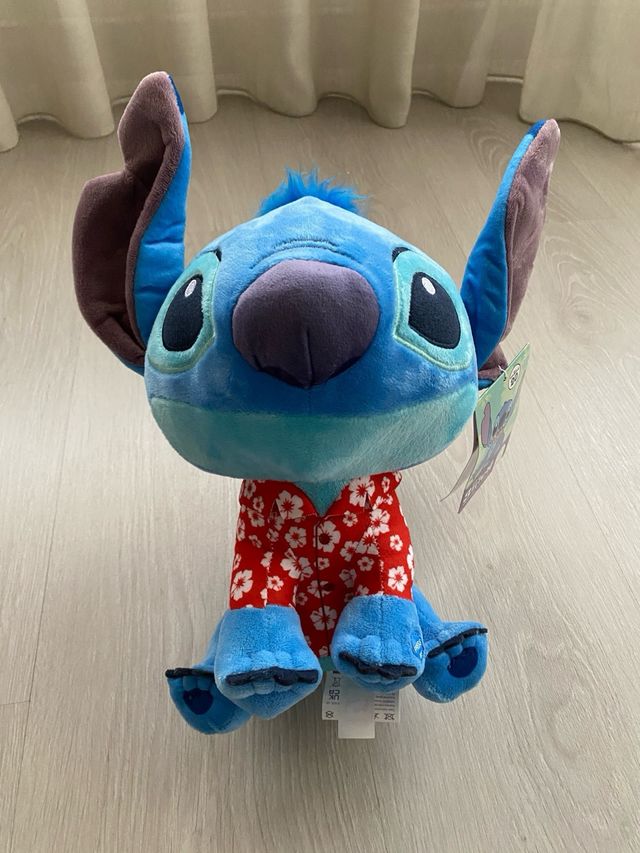 PELUCHE LILO & STITCH DISNEY CON SONIDO MÚSICAL